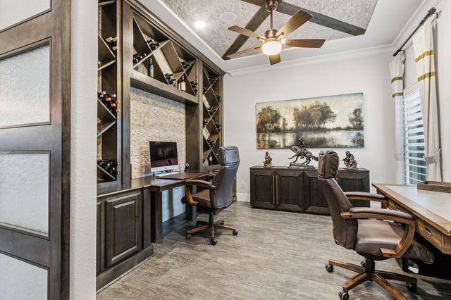 134 S Curly Willow Circle, Tomball, TX 77375