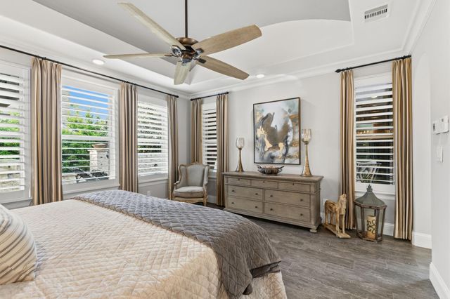 134 S Curly Willow Circle, Tomball, TX 77375