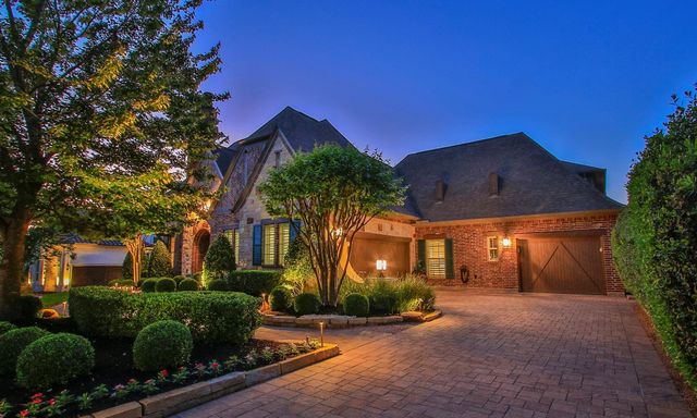 134 S Curly Willow Circle, Tomball, TX 77375