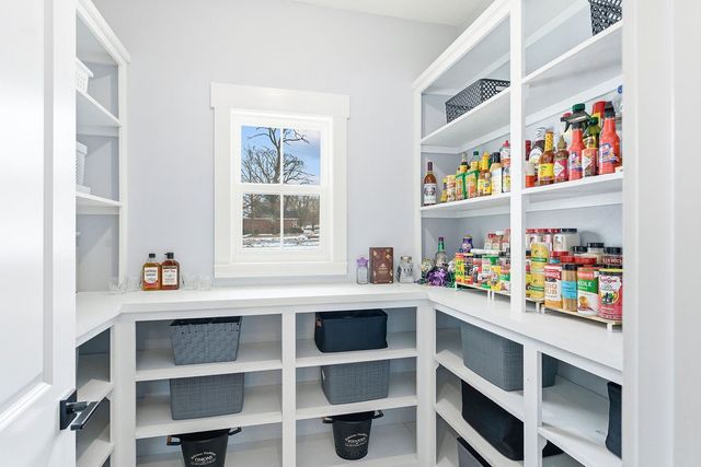 702 Viney Grove Road, Prairie Grove, AR 72753