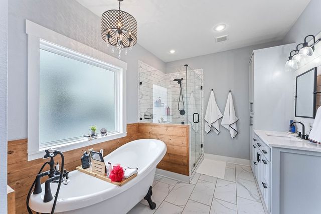 702 Viney Grove Road, Prairie Grove, AR 72753