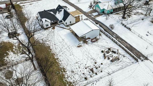 702 Viney Grove Road, Prairie Grove, AR 72753