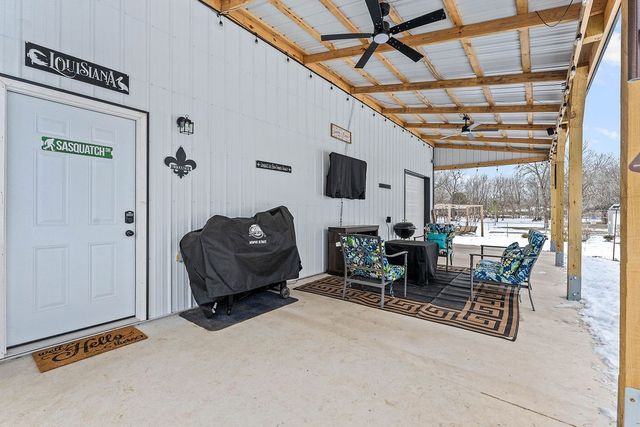 702 Viney Grove Road, Prairie Grove, AR 72753