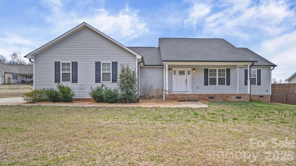3897 Ritchie Road, Lincolnton, NC 28092