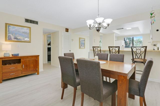 1600 NE Dixie Highway 10-203, Jensen Beach, FL 34957