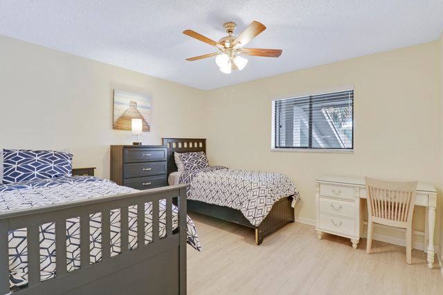 1600 NE Dixie Highway 10-203, Jensen Beach, FL 34957