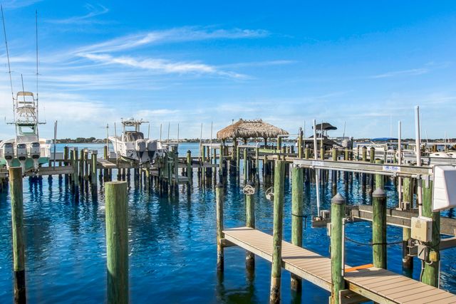 1600 NE Dixie Highway 10-203, Jensen Beach, FL 34957