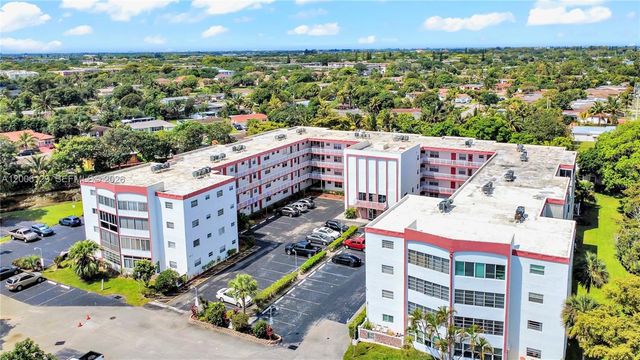 4000 NW 44th Avenue 306, Lauderdale Lakes, FL 33319
