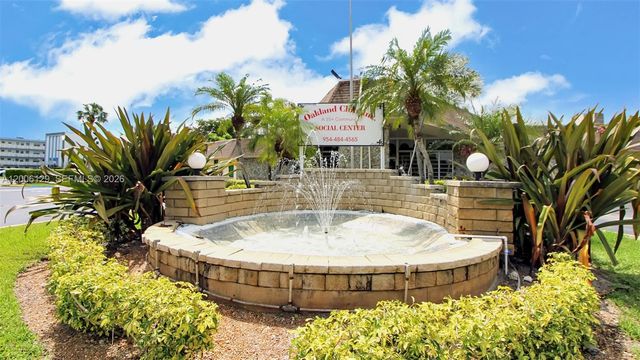4000 NW 44th Avenue 306, Lauderdale Lakes, FL 33319