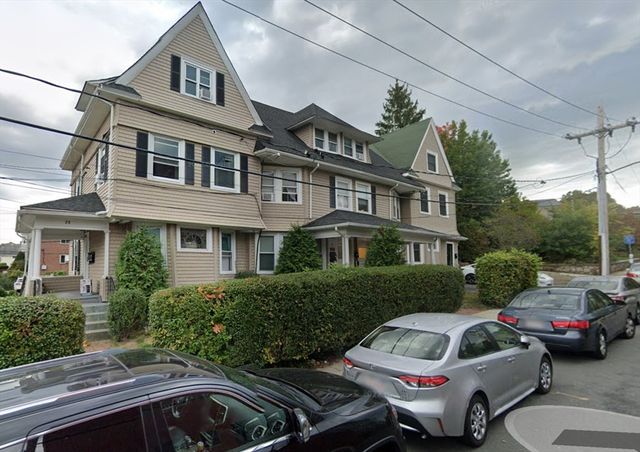28 Academy Hill Rd 1F, Boston, MA 02135