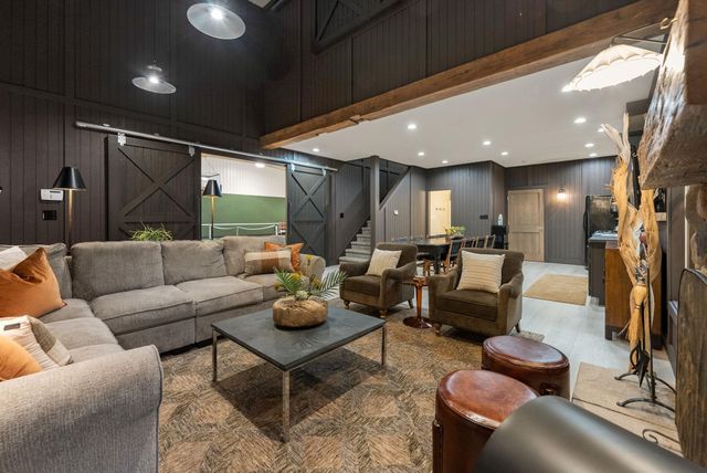 55105 Colonial Ridge Drive, Bristol, IN 46507