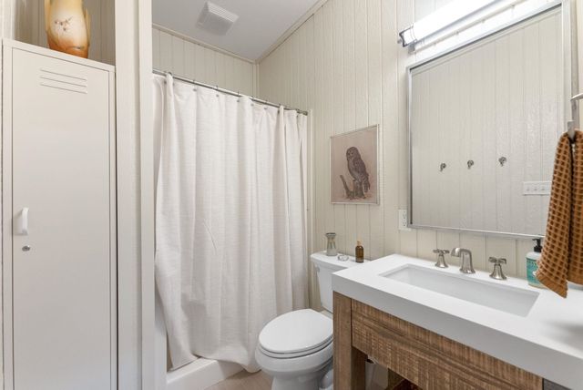 55105 Colonial Ridge Drive, Bristol, IN 46507