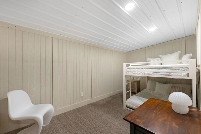 55105 Colonial Ridge Drive, Bristol, IN 46507