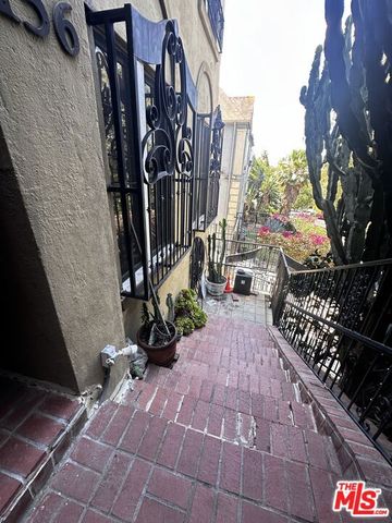 156 N Kenmore Avenue 2, Los Angeles, CA 90004
