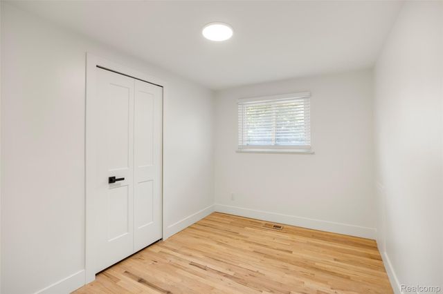 14631 Labelle Street, Oak Park, MI 48237