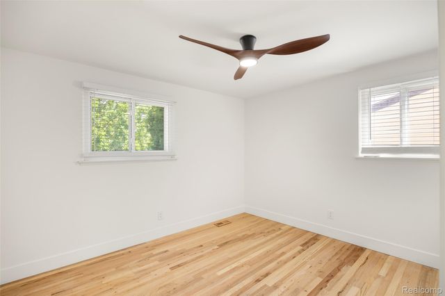 14631 Labelle Street, Oak Park, MI 48237