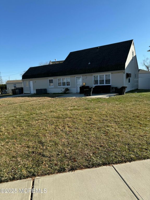 987 Woodgate Avenue, Long Branch, NJ 07740