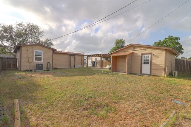 4310 Mistletoe Dr, Corpus Christi, TX 78411
