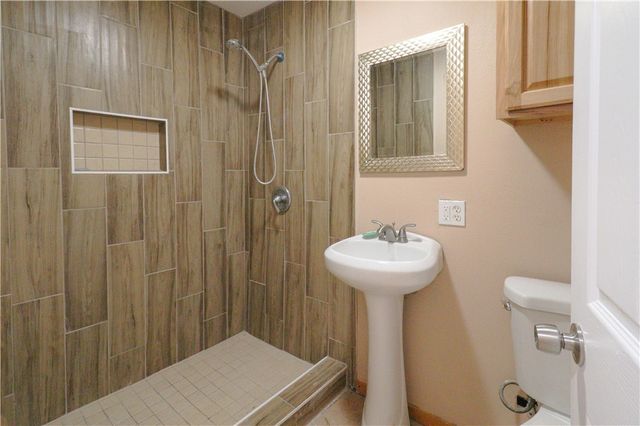 4310 Mistletoe Dr, Corpus Christi, TX 78411