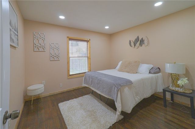 4310 Mistletoe Dr, Corpus Christi, TX 78411
