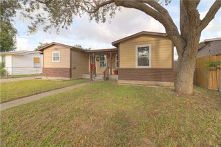 4310 Mistletoe Dr, Corpus Christi, TX 78411