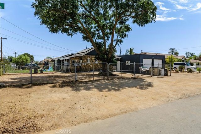 889 Pennsylvania, Beaumont, CA 92223
