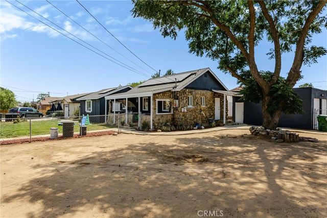 889 Pennsylvania, Beaumont, CA 92223