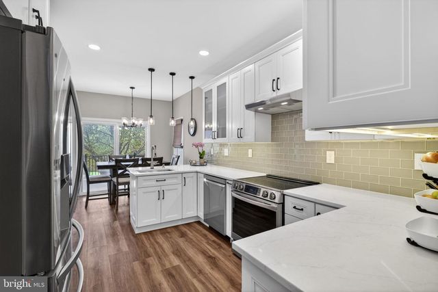 5 BLUE BELL LN, Robbinsville, NJ 08691