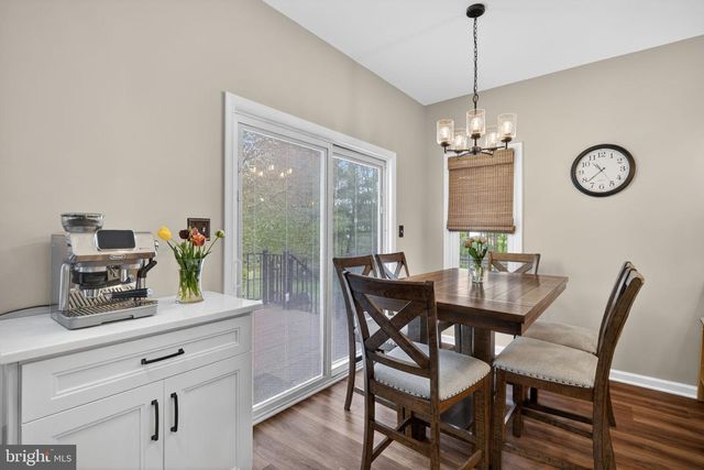 5 BLUE BELL LN, Robbinsville, NJ 08691