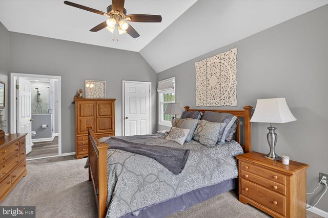 5 BLUE BELL LN, Robbinsville, NJ 08691