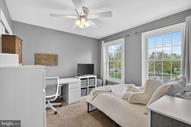 5 BLUE BELL LN, Robbinsville, NJ 08691