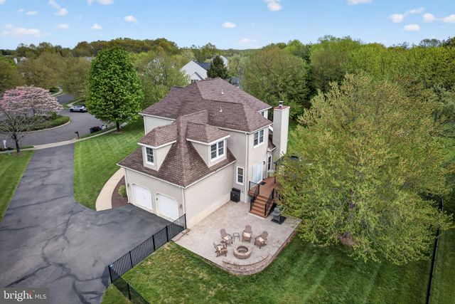 5 BLUE BELL LN, Robbinsville, NJ 08691