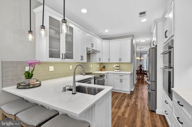 5 BLUE BELL LN, Robbinsville, NJ 08691