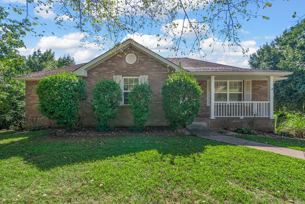 944 Sable Dr, Clarksville, TN 37042