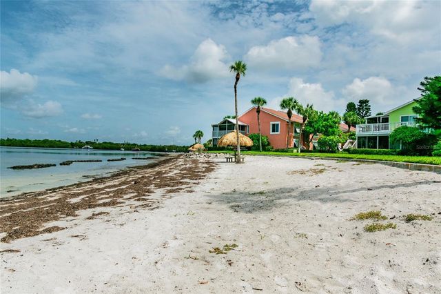 3580 41ST LANE S I, St Petersburg, FL 33711