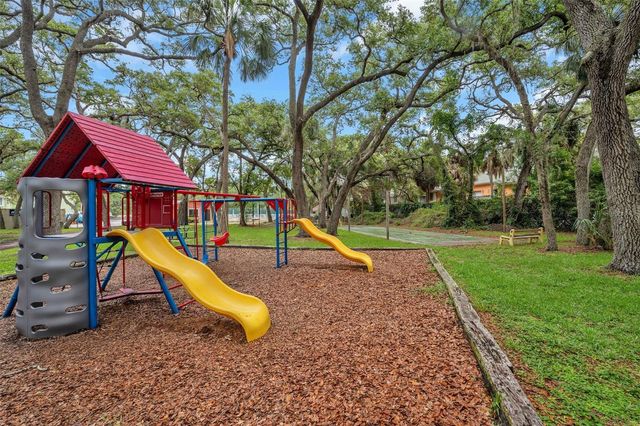 3580 41ST LANE S I, St Petersburg, FL 33711