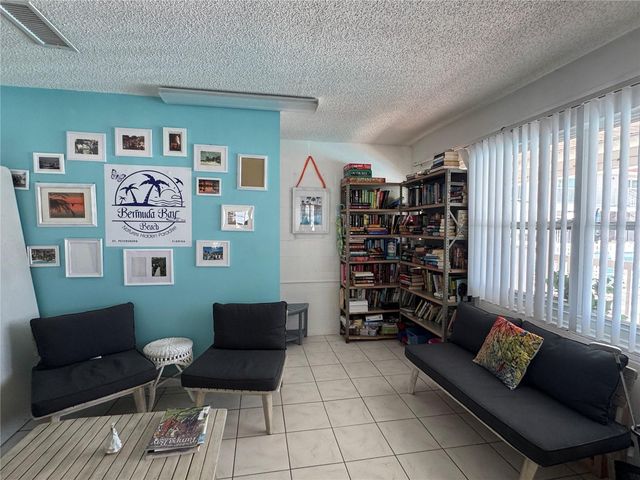 3580 41ST LANE S I, St Petersburg, FL 33711