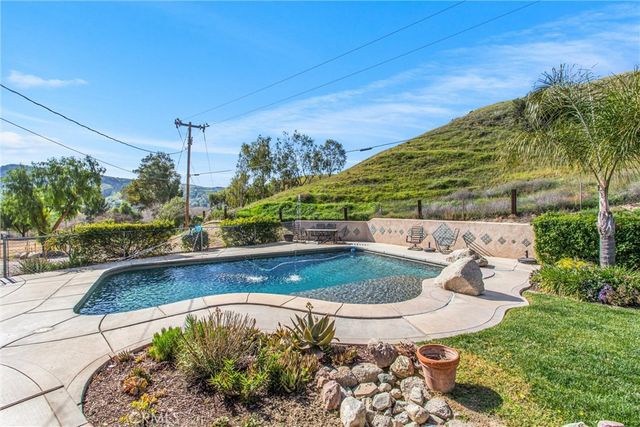30260 San Timoteo Canyon, Redlands, CA 92373