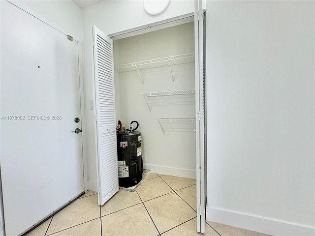 2401 Riverside Dr 407-B, Coral Springs, FL 33065