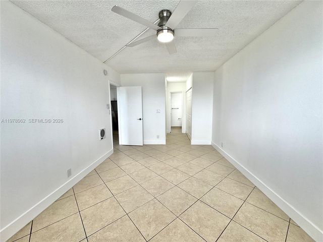2401 Riverside Dr 407-B, Coral Springs, FL 33065