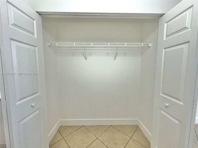 2401 Riverside Dr 407-B, Coral Springs, FL 33065