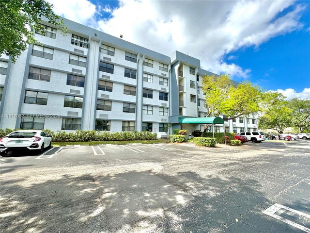 2401 Riverside Dr 407-B, Coral Springs, FL 33065