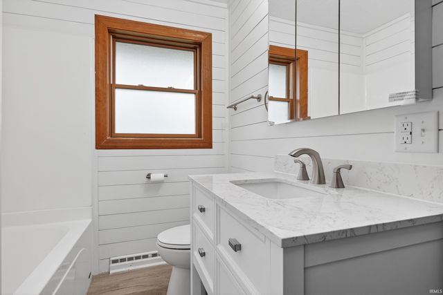 236 W 400 South, Kokomo, IN 46902