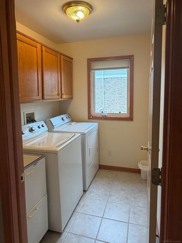 10438 Saint John Drive, Algonac, MI 48001