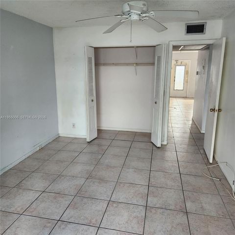 339 Southampton B 339, West Palm Beach, FL 33417