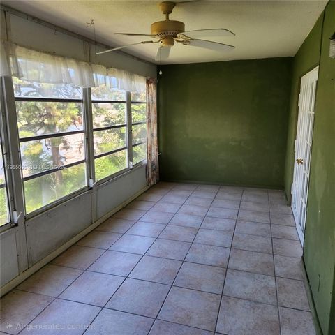 339 Southampton B 339, West Palm Beach, FL 33417