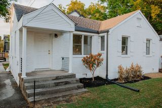 1000 Caldwell Ln # B, Nashville, TN 37204