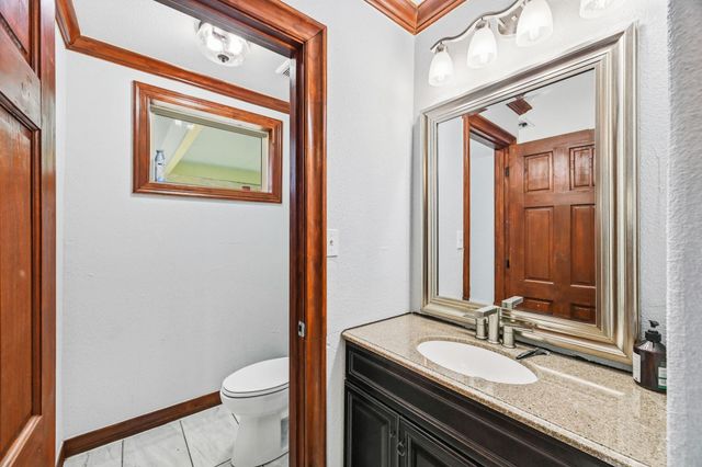 1664 Road 5601, Cleveland, TX 77327