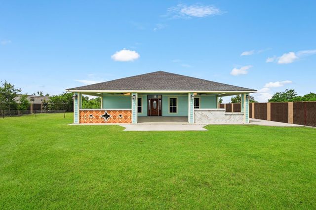 1664 Road 5601, Cleveland, TX 77327