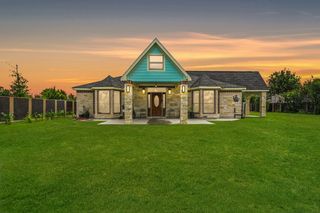 1664 Road 5601, Cleveland, TX 77327